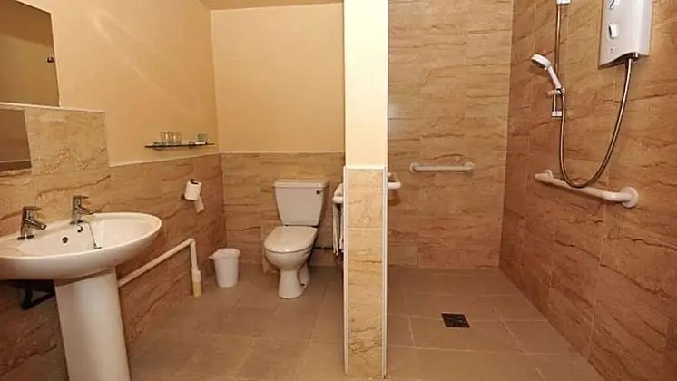 Chevin End Guest House - Banyo Tipleri
