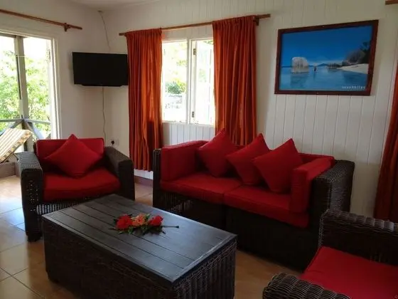 Chez Michelin Pension Residence - Oda Düzeni
