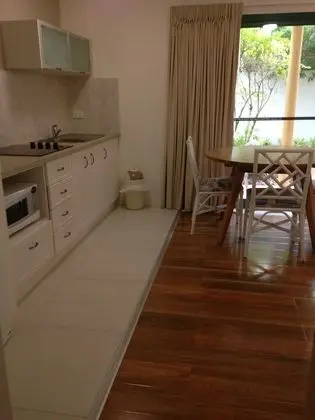 Chez Noosa Resort Motel - Mutfak