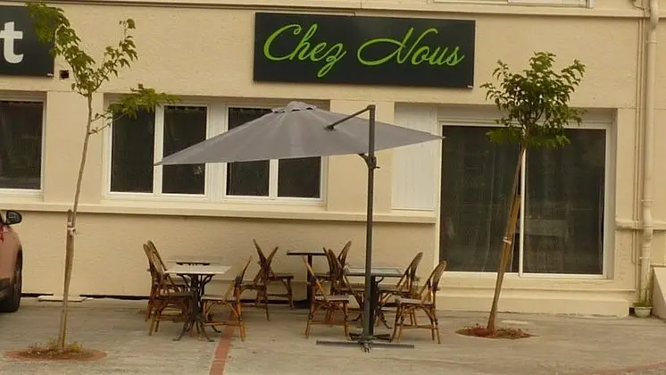 Chez Nous - 1