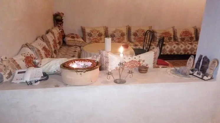 Chez Rania Slimani - İç Mekan