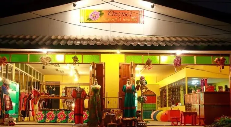 Chezmoi Handicraft & HomeStay