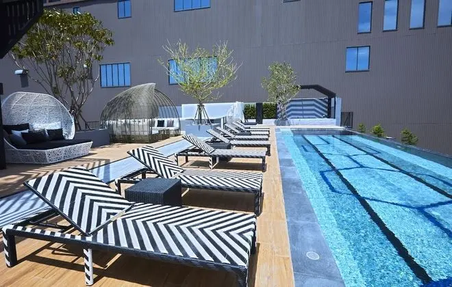 Chezzotel Pattaya - Havuz