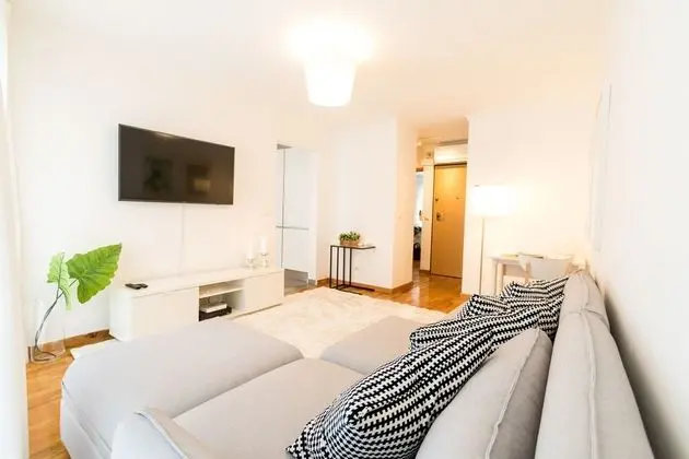 Chiad1 · Duque 53 Amazing Terrace · Netflix · AC - Oda Düzeni