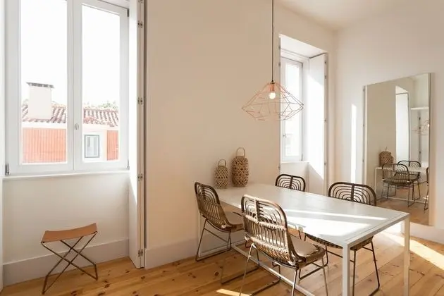 Chiado Studio and One-Bedroom Apartment - by LU Holidays - Oda Düzeni