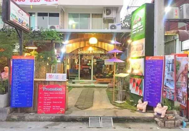 Chiangmai Tulip House and Massage