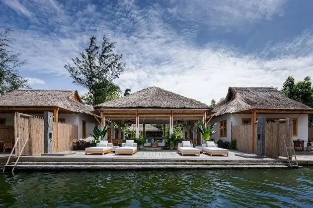 Chibu Riverside Cottages and Dorm