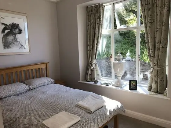 Chic 2 bed Apartment With Parking, in Salcombe, - Oda
