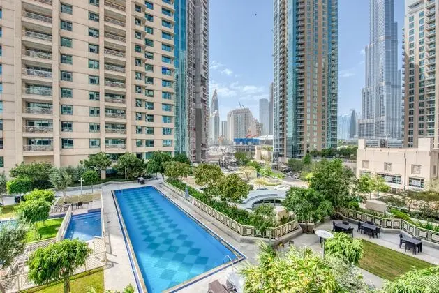 Chic Apt w Luxury Lifestyle Burj Khalifa Views - Havuz