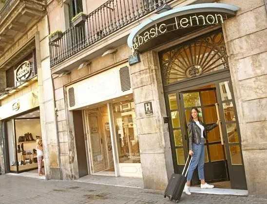 Hotel Chic&basic Lemon Barcelona - Dış Mekan