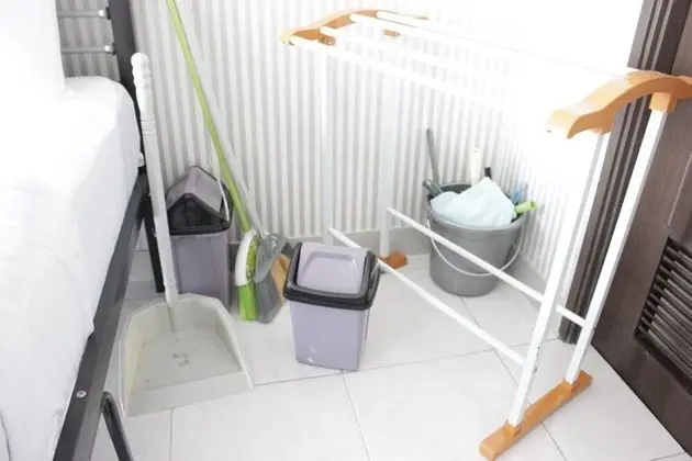 Chic and Comfy Studio Room at Mekarwangi Square Apartment Cibaduyut - İç Mekan