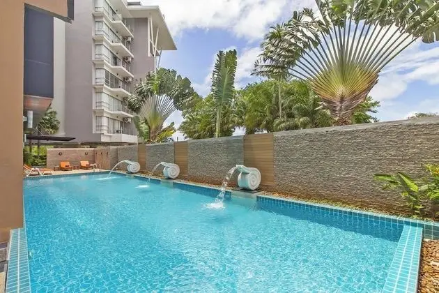 Chic Condo Karon
