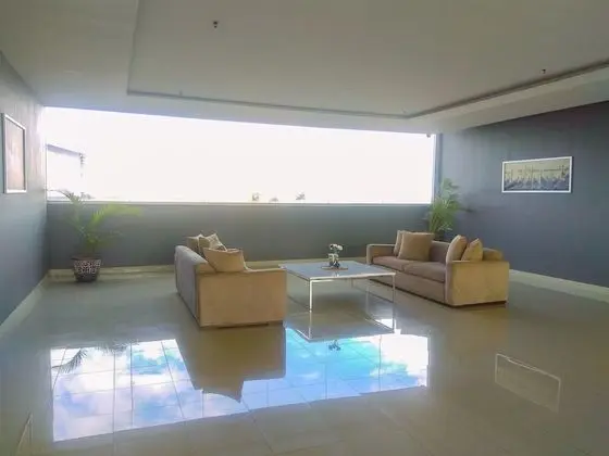 Chic and Cozy Studio Park View Condominium Apartment - Lobi