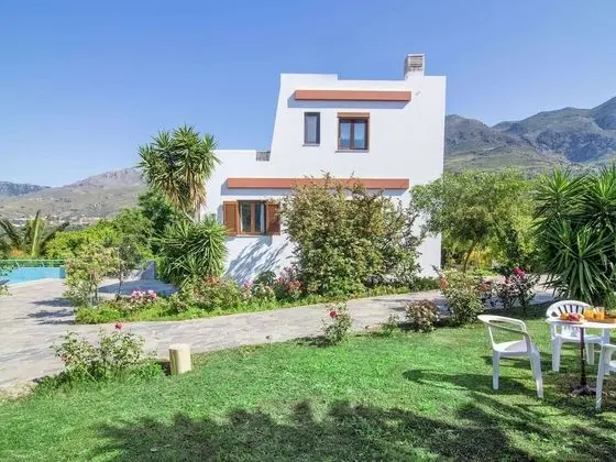 Chic Villa in Lefkogia Crete With Swimming Pool - Dış Mekan