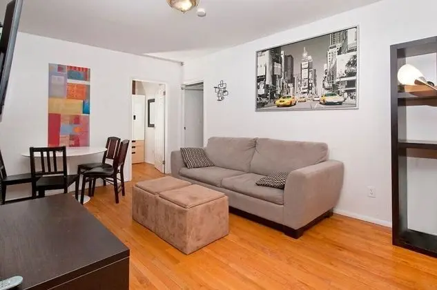Chic & Modern 2 BR on Upper East Side