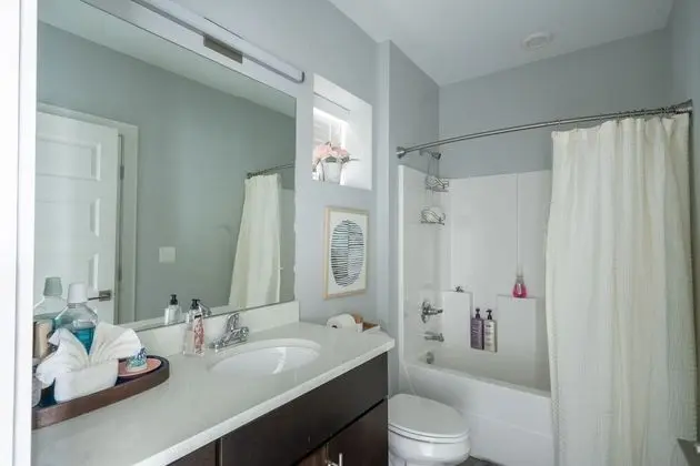 Chic Parisian Studio w/Amazing Rooftop 10Min Dtwn - Banyo Tipleri