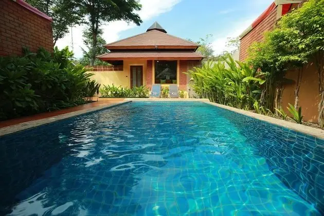 ChiCChiLL @ Eravana, eco-chic pool-villa, Pattaya