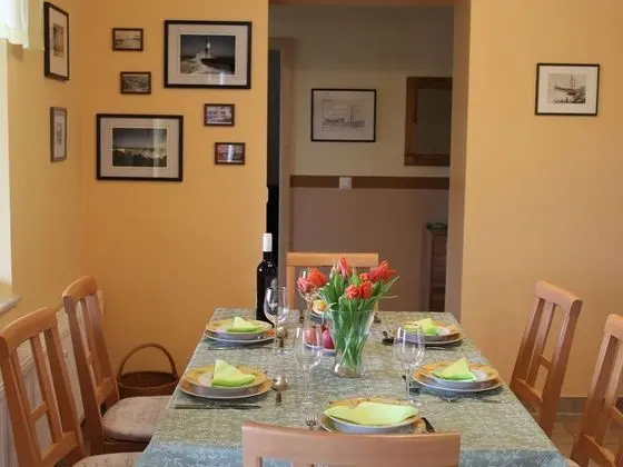 Child-friendly Bungalow in Börgerende-rethwisch - Yerinde Yemek