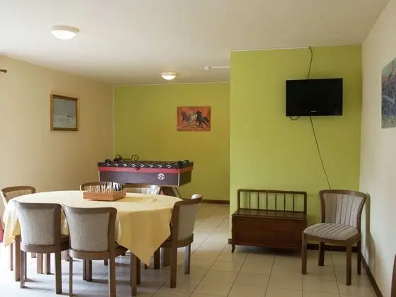 Child Friendly Holiday Home in Waimes with Sauna & Hot Tub - Yerinde Yemek