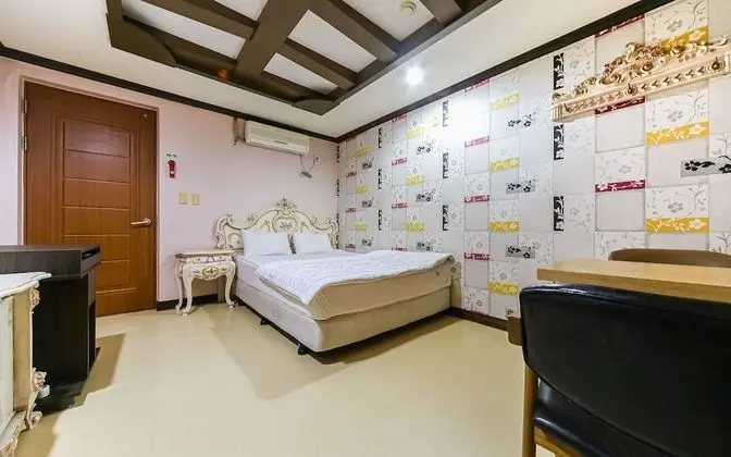 Chilgok Seokjeok Venus