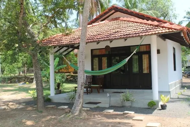Chill Enjoy Cabanas & Restaurant - Dış Mekan