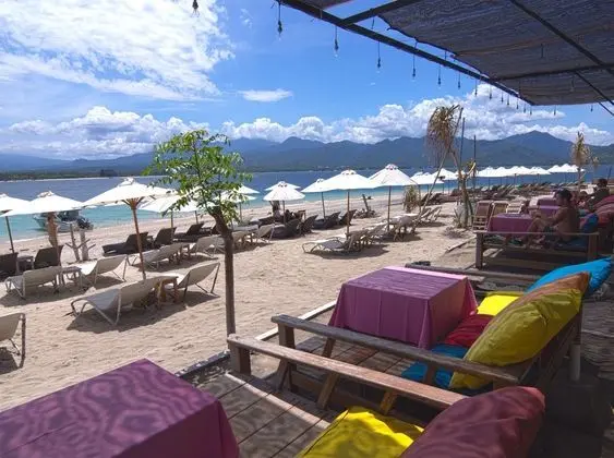 CHILL OUT BUNGALOWS