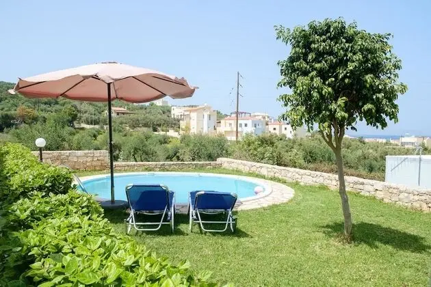 Chill & Relax Home with Pool near Beach - Dış Mekan