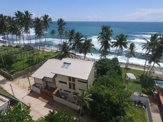 Chillax Villas