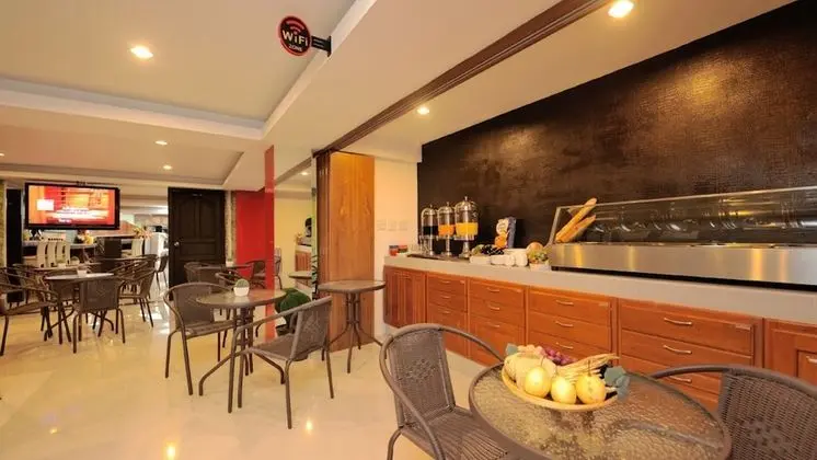 The Chilli Patong Beach Hotel - Yerinde Yemek