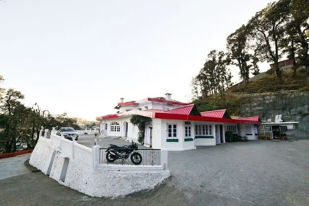 Hotel Chimney House by OpenSky, Mussoorie - Dış Mekan