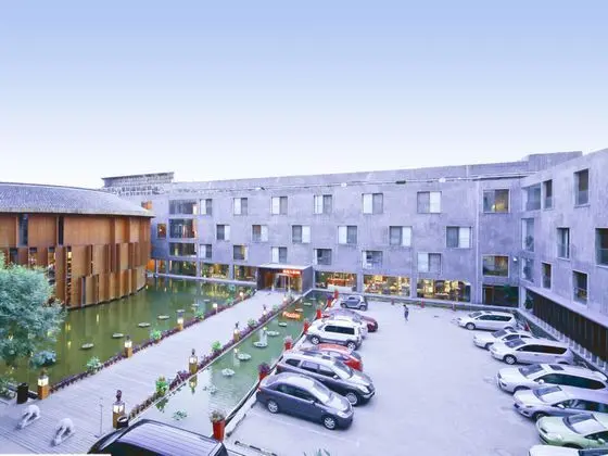 China Community Hotel