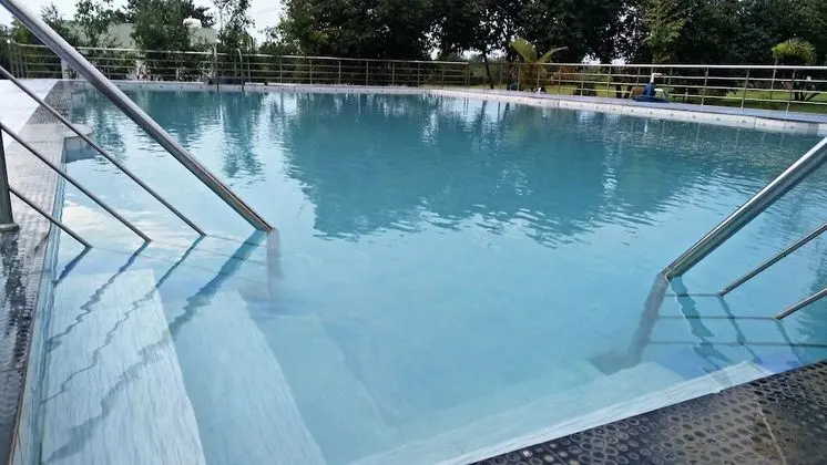 Chitrakoot Garden And Resorts Pushkar - Havuz