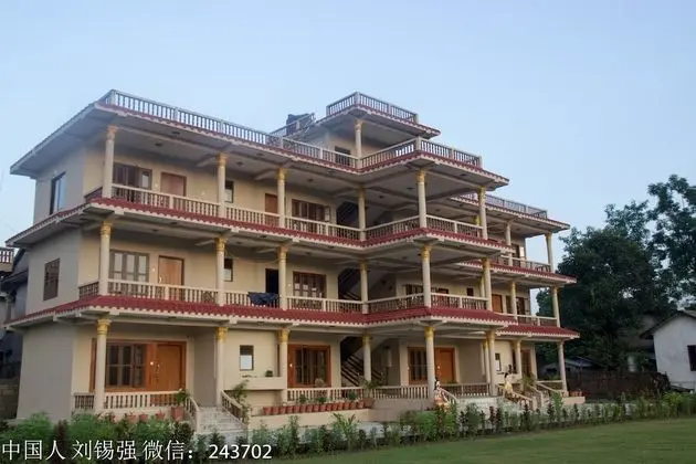 Chitwan Forest Resort
