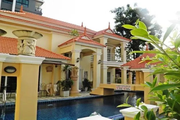 Chivapuri Residence Bangsaen - Havuz