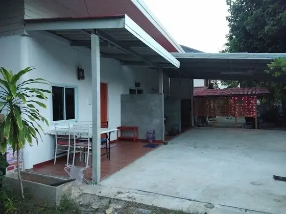 Chomlay Restaurant & Room for Rent - Lobi