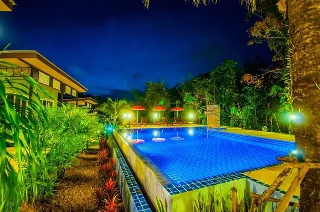 Chomphu Resort Khaolak - Havuz