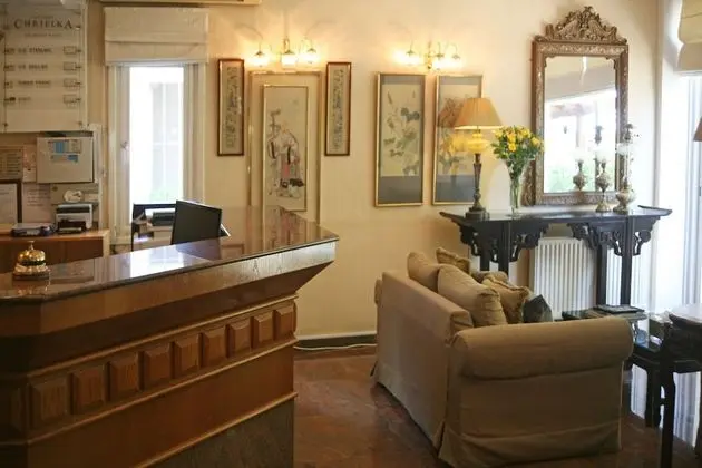 Chrielka Hotel Apartments - Lobi