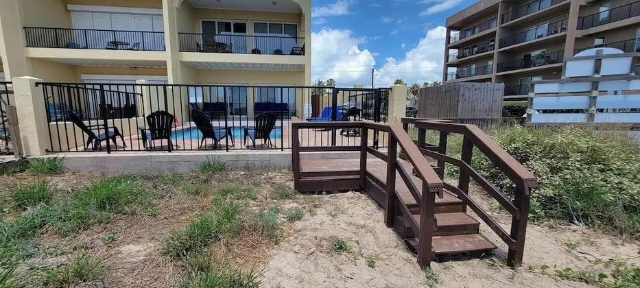 Chris Beach Pool Townhome - Dış Mekan