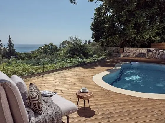 Chris & Jo Villas - Havuz