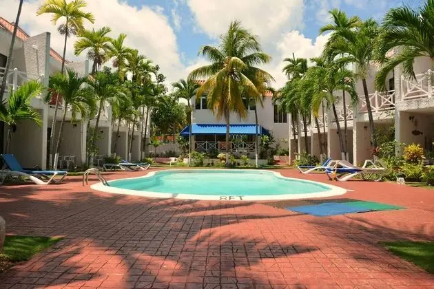 Chrisanns Beach Resort