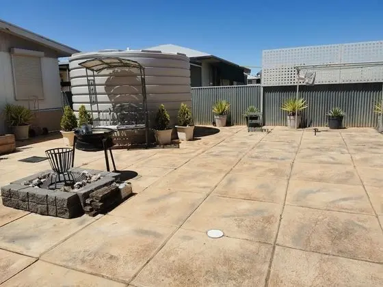 Chrissie's Dongara - Pet Friendly