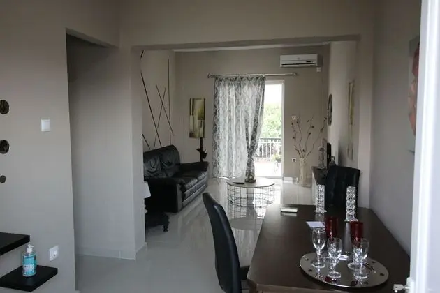 Christa's Home near ATH Airport