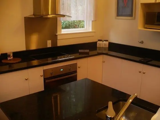 Christchurch City & Country Cottages - Brockworth Cottage - Yerinde Yemek