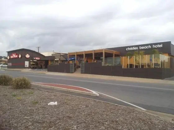 Christies Beach Hotel