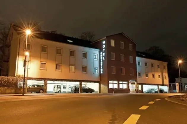 Hotel Christina - Dış Mekan