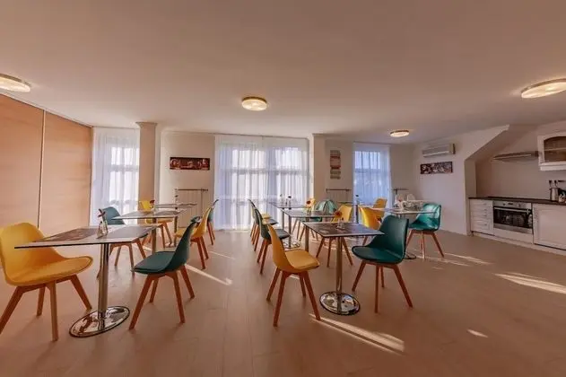 Christina Residence - Yerinde Yemek
