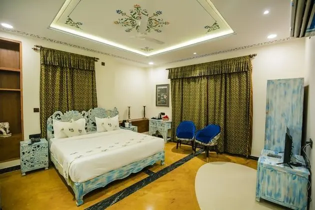 The Chronicles Hotel