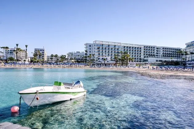 Chrysomare Beach Hotel and Resort - Plaj