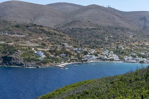 Chrysonisos Suites