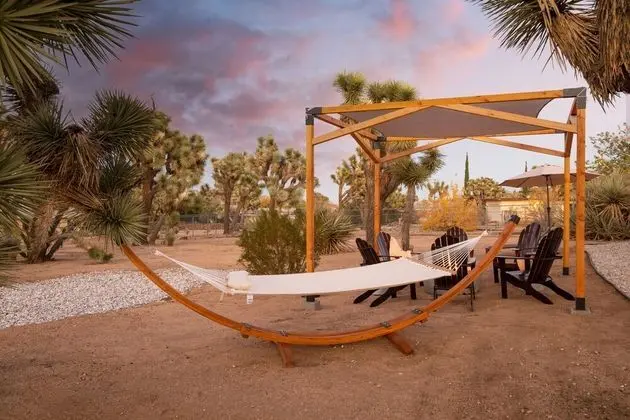 Chuckwalla by Avantstay Joshua Tree Haven w/ Hot Tub & Modern Interior - İç Mekan